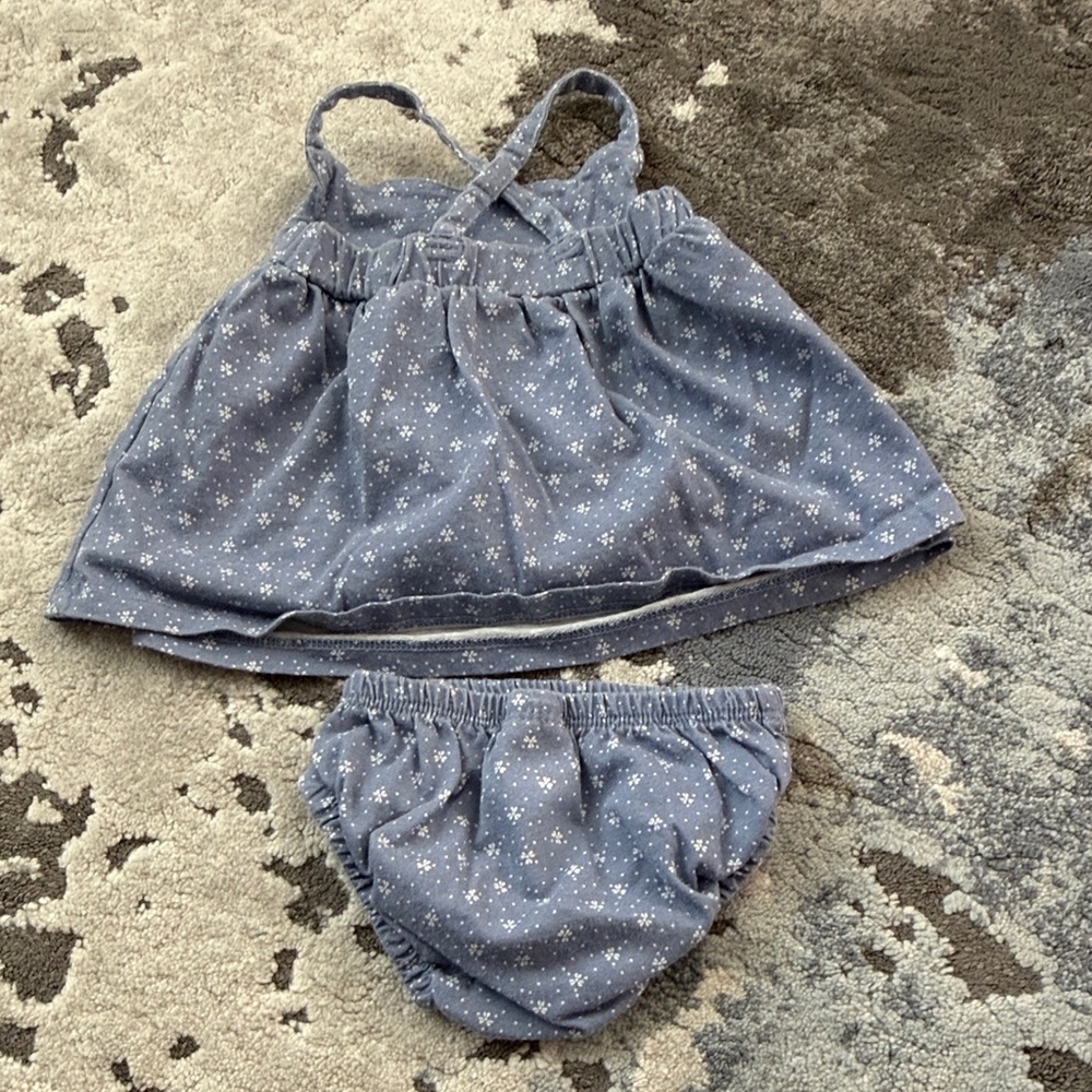 ❤️$2 Carter's Matching Set Newborn - Picture 7 of 7